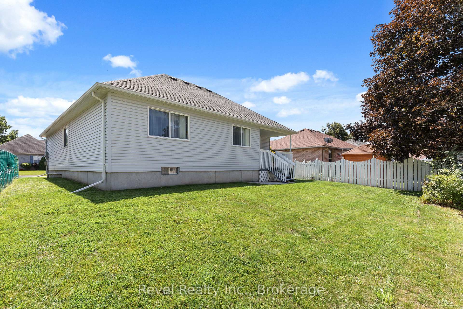 Photo 39 of 164 Elgin Street, Kawartha Lakes, Lindsay — HOMEH