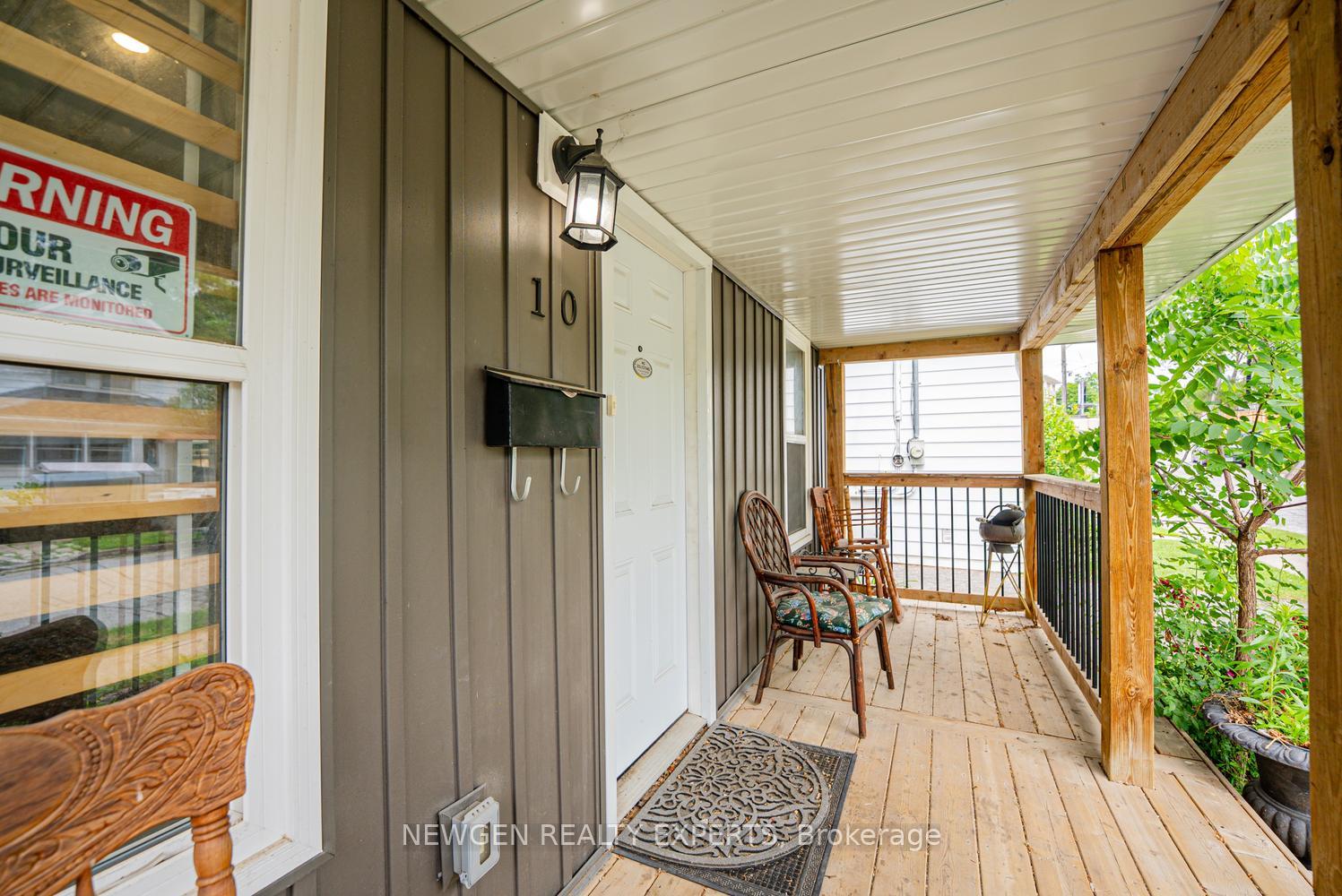 Photo 4 of 10 Wills Street, St. Catharines, Oakdale — HOMEH