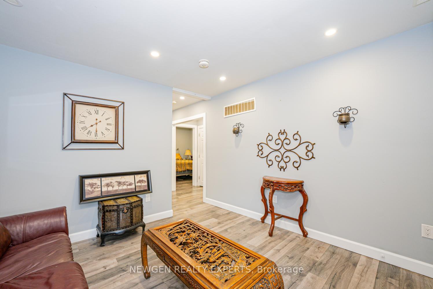Photo 9 of 10 Wills Street, St. Catharines, Oakdale — HOMEH