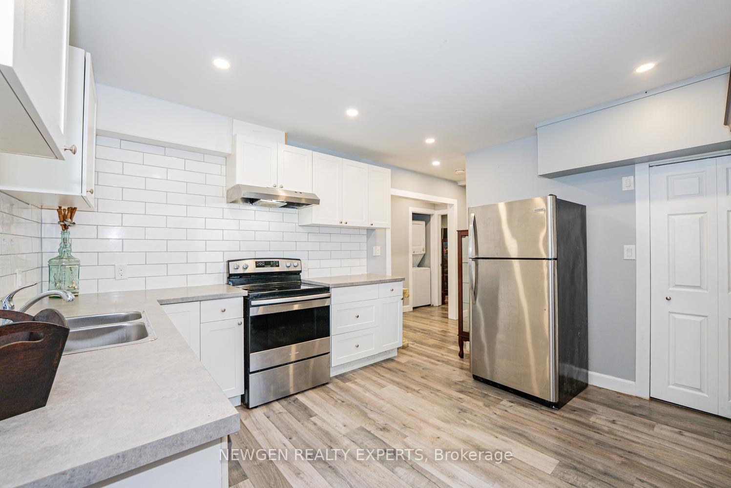 Photo 16 of 10 Wills Street, St. Catharines, Oakdale — HOMEH