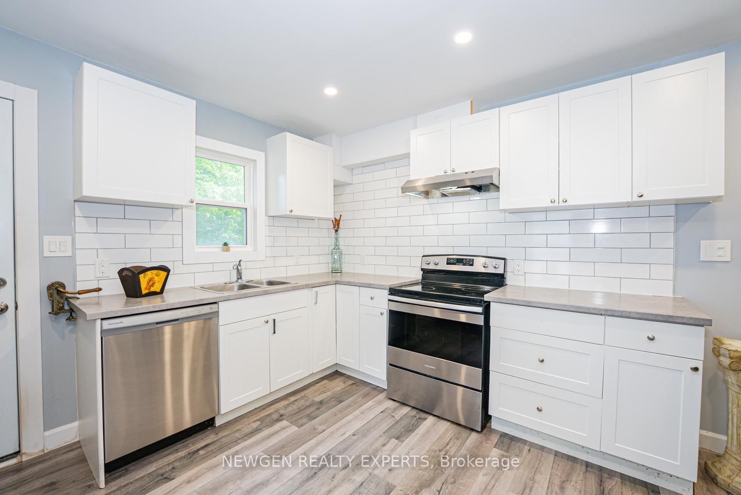 Photo 17 of 10 Wills Street, St. Catharines, Oakdale — HOMEH