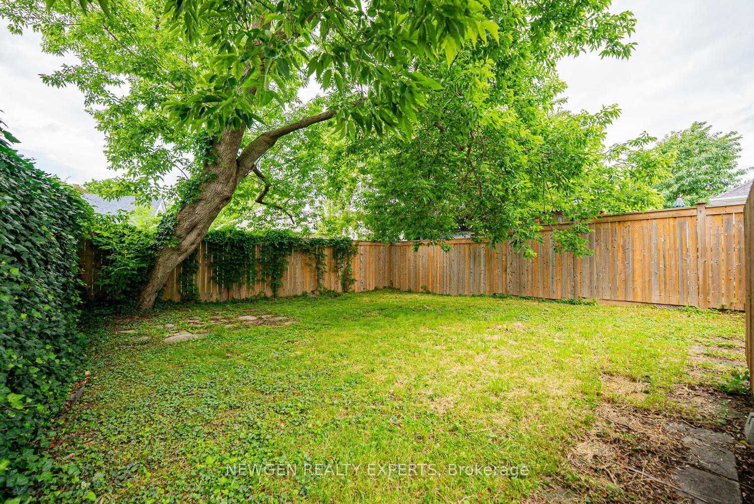 Photo 24 of 10 Wills Street, St. Catharines, Oakdale — HOMEH