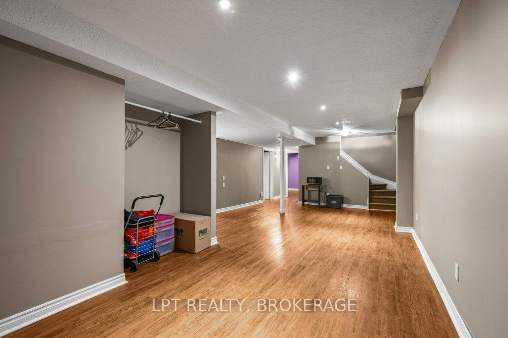 Photo 20 of 8 Wilfred Crescent, Kingston, Rideau — HOMEH