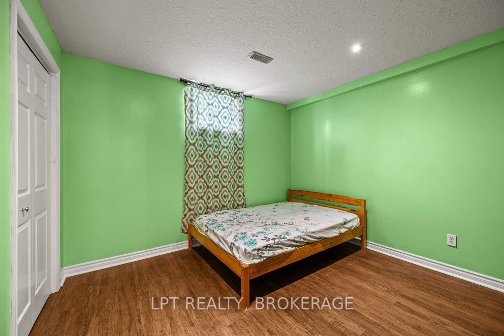 Photo 22 of 8 Wilfred Crescent, Kingston, Rideau — HOMEH