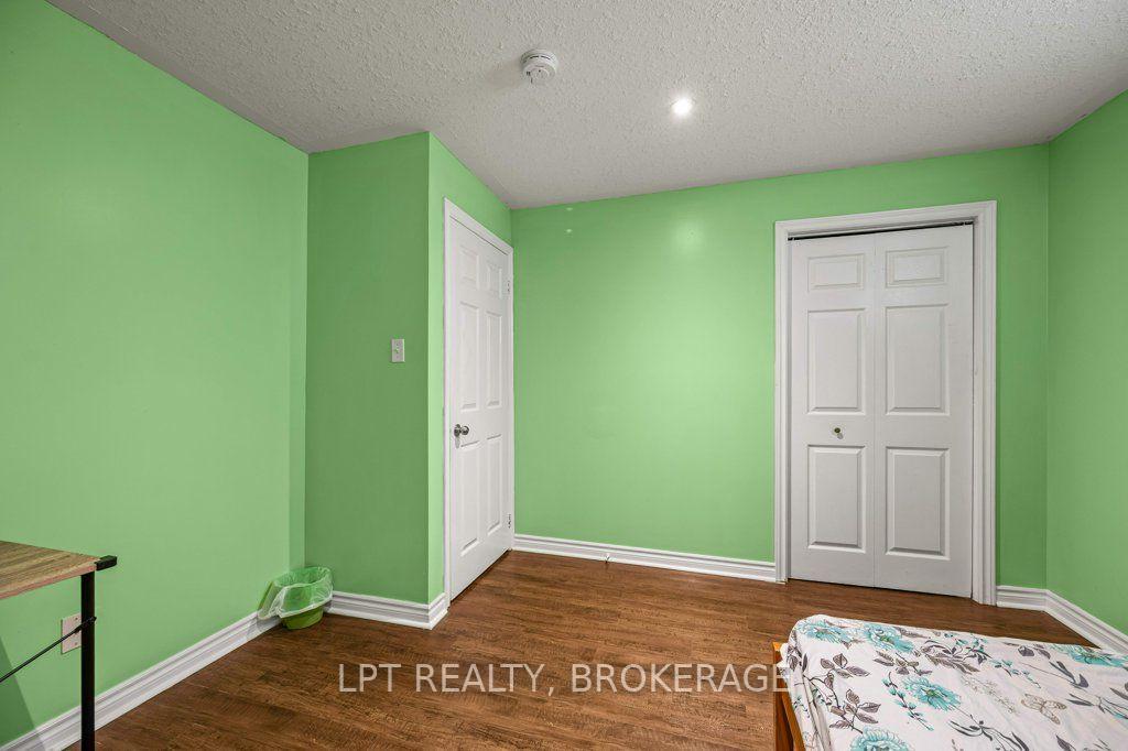Photo 23 of 8 Wilfred Crescent, Kingston, Rideau — HOMEH