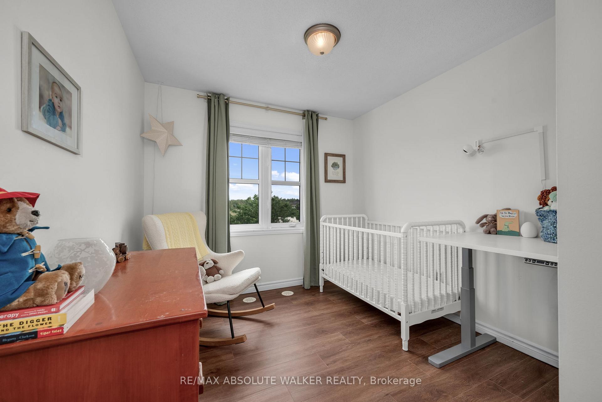 Photo 22 of 156 Sunshine Crescent, Ottawa, Notting Hill/Summerside — HOMEH