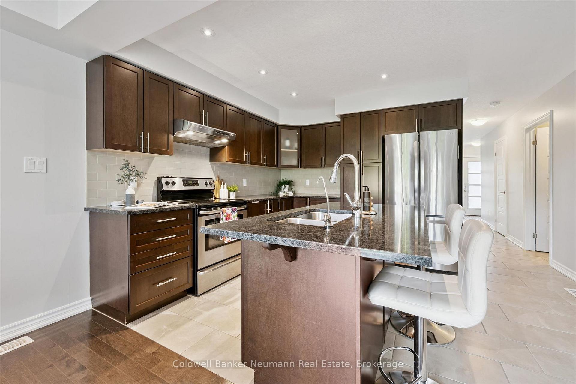 Photo 7 of Unit 3, 91 Poppy Drive E, Guelph, Pineridge/Westminster Woods — HOMEH