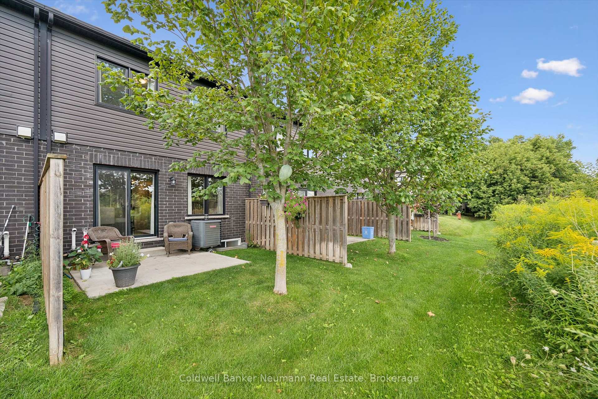 Photo 30 of Unit 3, 91 Poppy Drive E, Guelph, Pineridge/Westminster Woods — HOMEH
