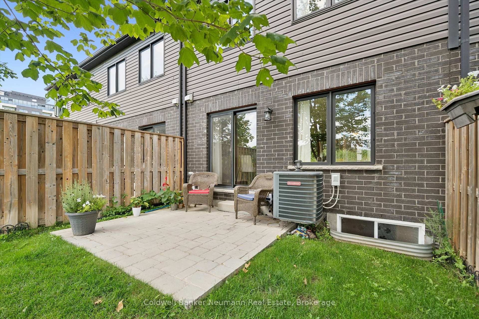 Photo 32 of Unit 3, 91 Poppy Drive E, Guelph, Pineridge/Westminster Woods — HOMEH