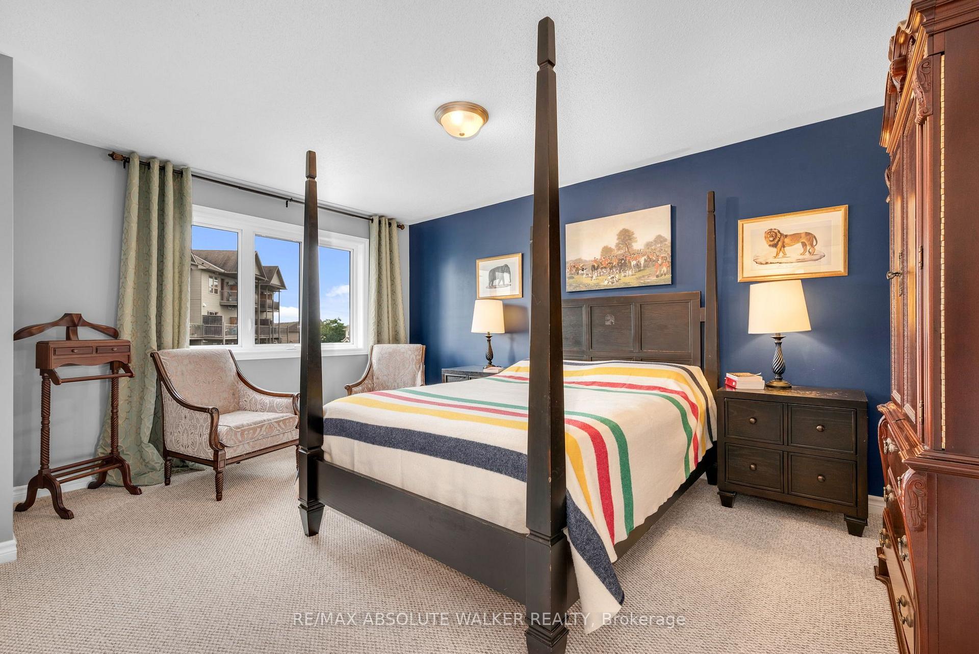 Photo 4 of 446 Goldenbrook Way, Ottawa, Avalon East — HOMEH