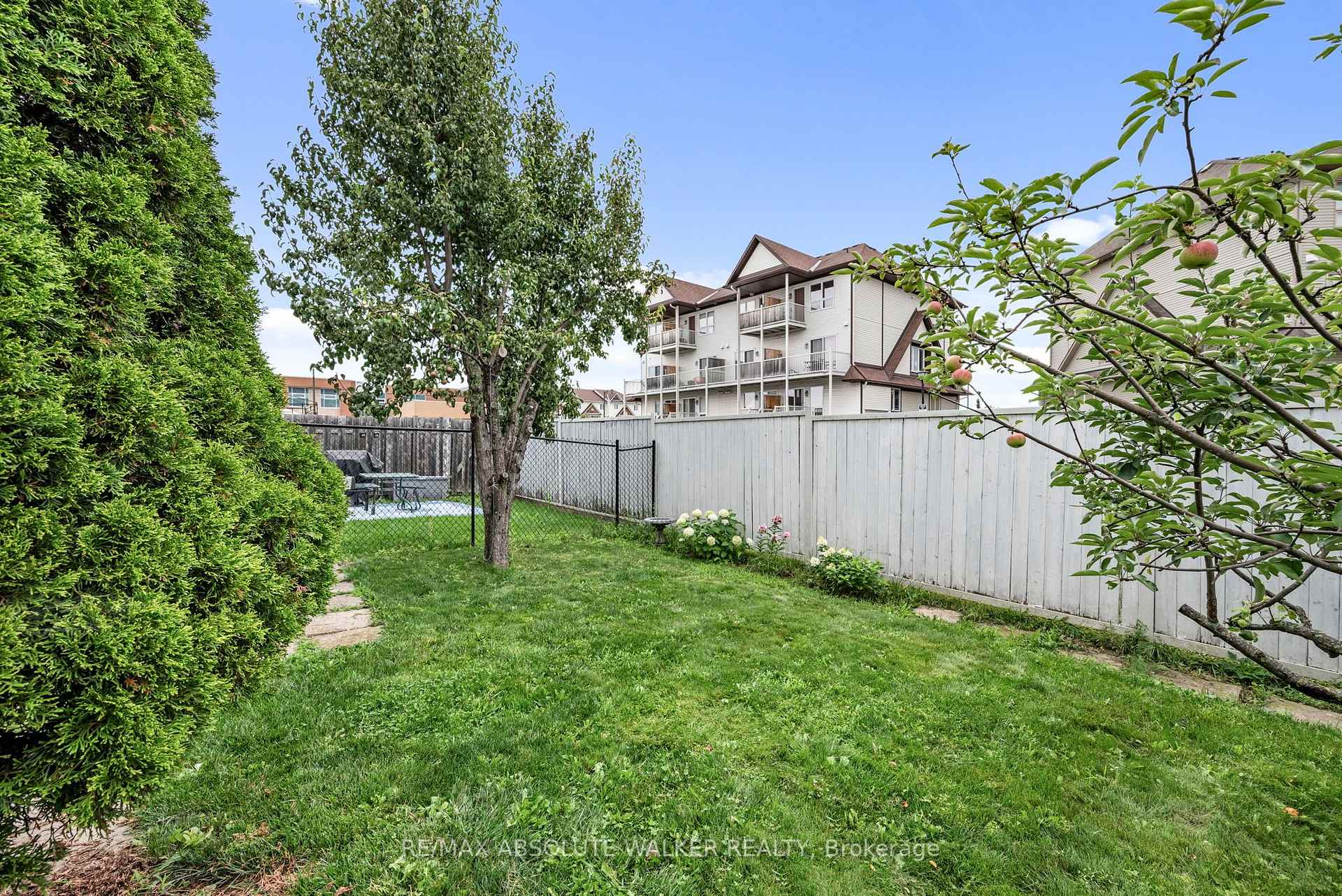Photo 49 of 446 Goldenbrook Way, Ottawa, Avalon East — HOMEH
