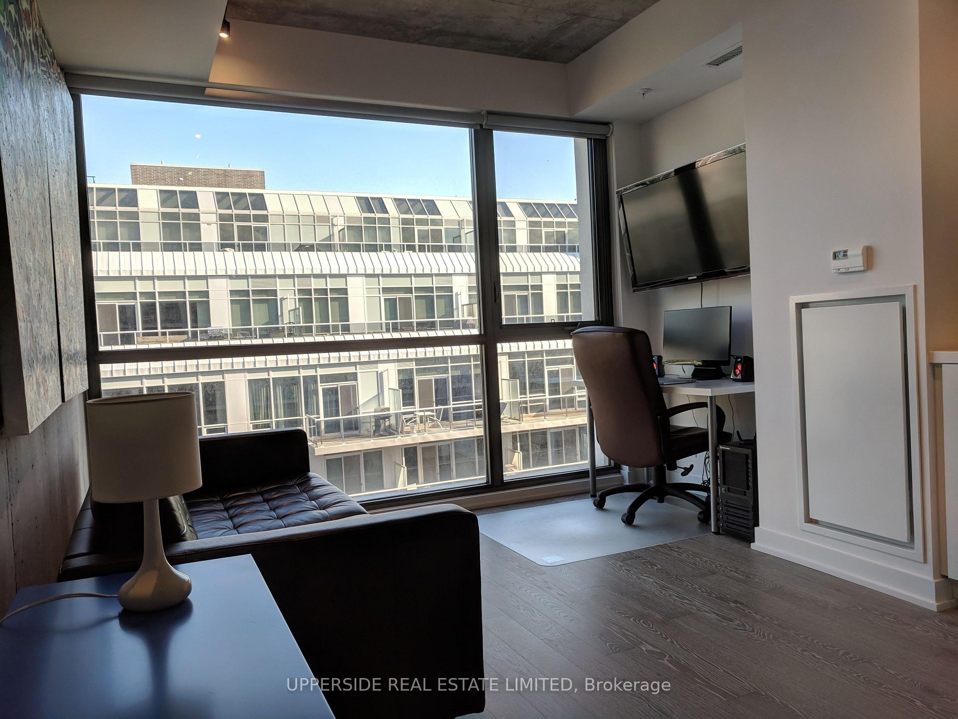 Photo 4 of Unit 912, 39 Brant Street, Toronto, Waterfront Communities — HOMEH