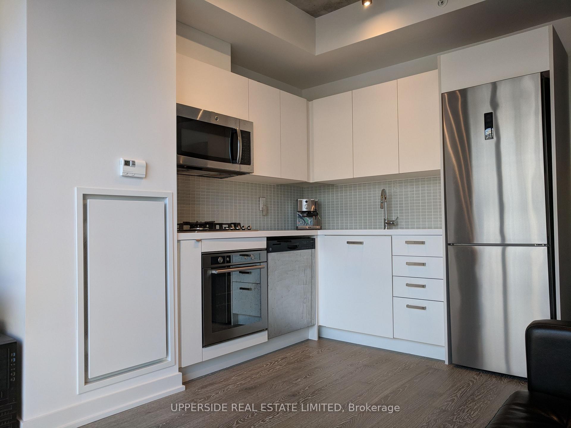 Photo 6 of Unit 912, 39 Brant Street, Toronto, Waterfront Communities — HOMEH