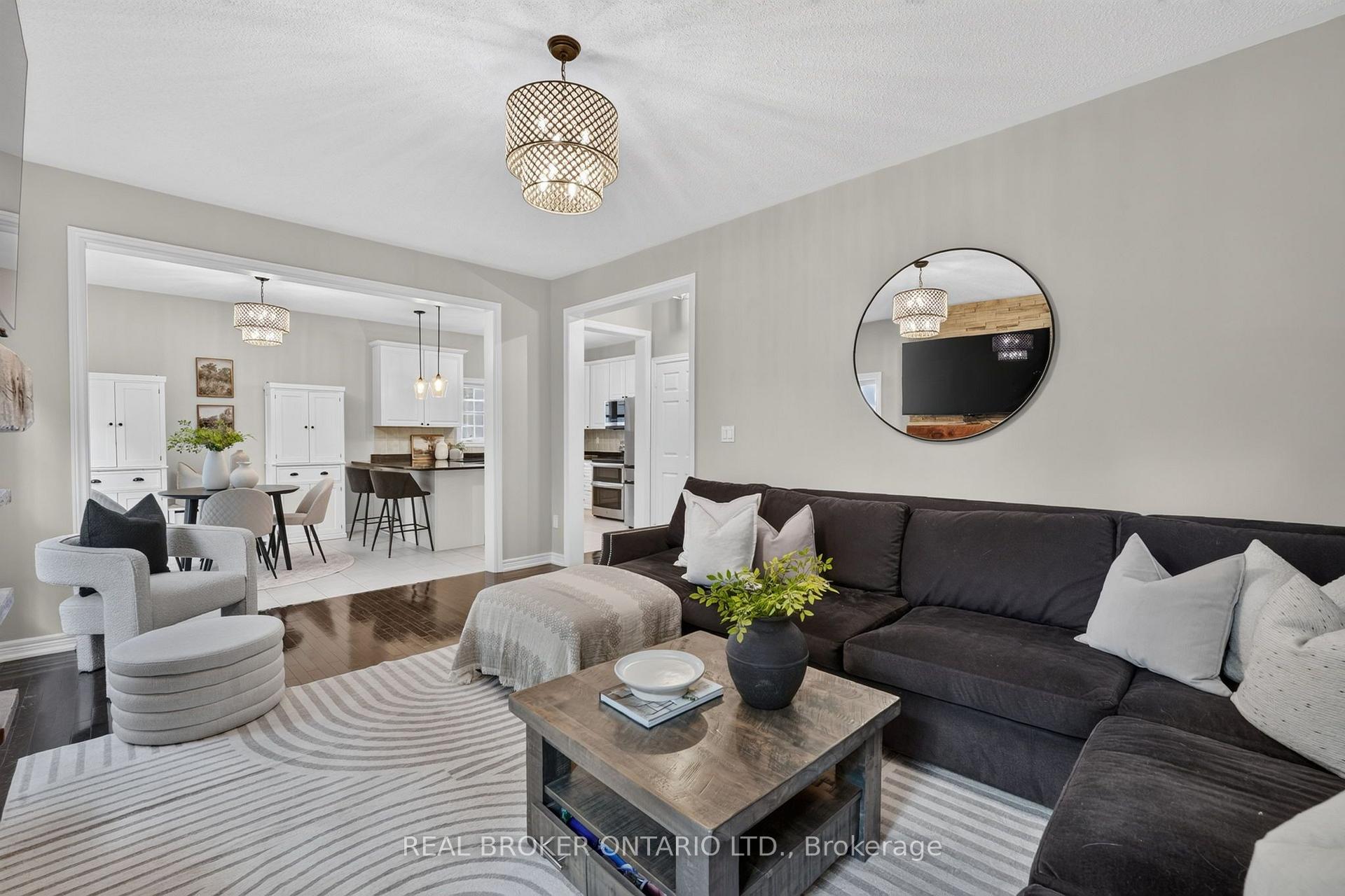 Photo 21 of 60 Meadowglen Boulevard, Halton Hills, Georgetown — HOMEH