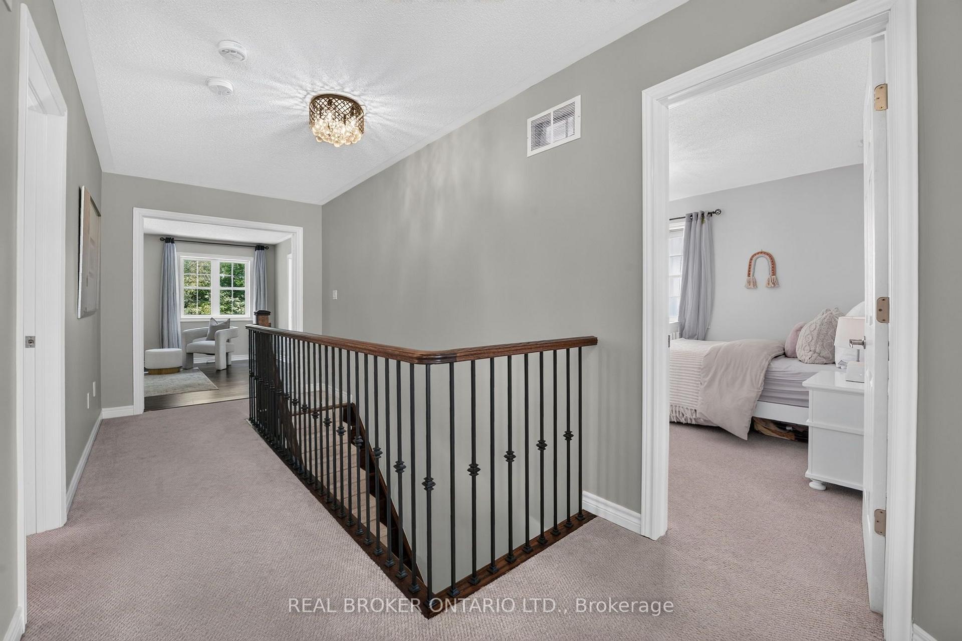 Photo 25 of 60 Meadowglen Boulevard, Halton Hills, Georgetown — HOMEH