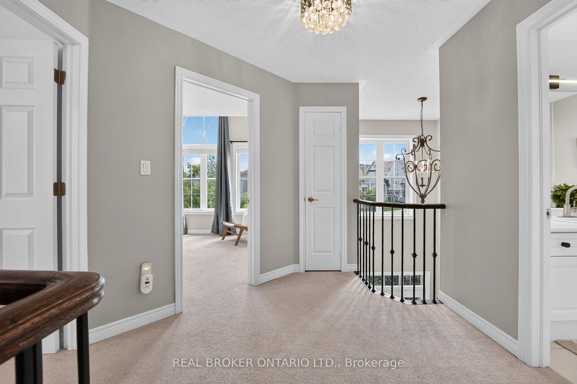 Photo 29 of 60 Meadowglen Boulevard, Halton Hills, Georgetown — HOMEH