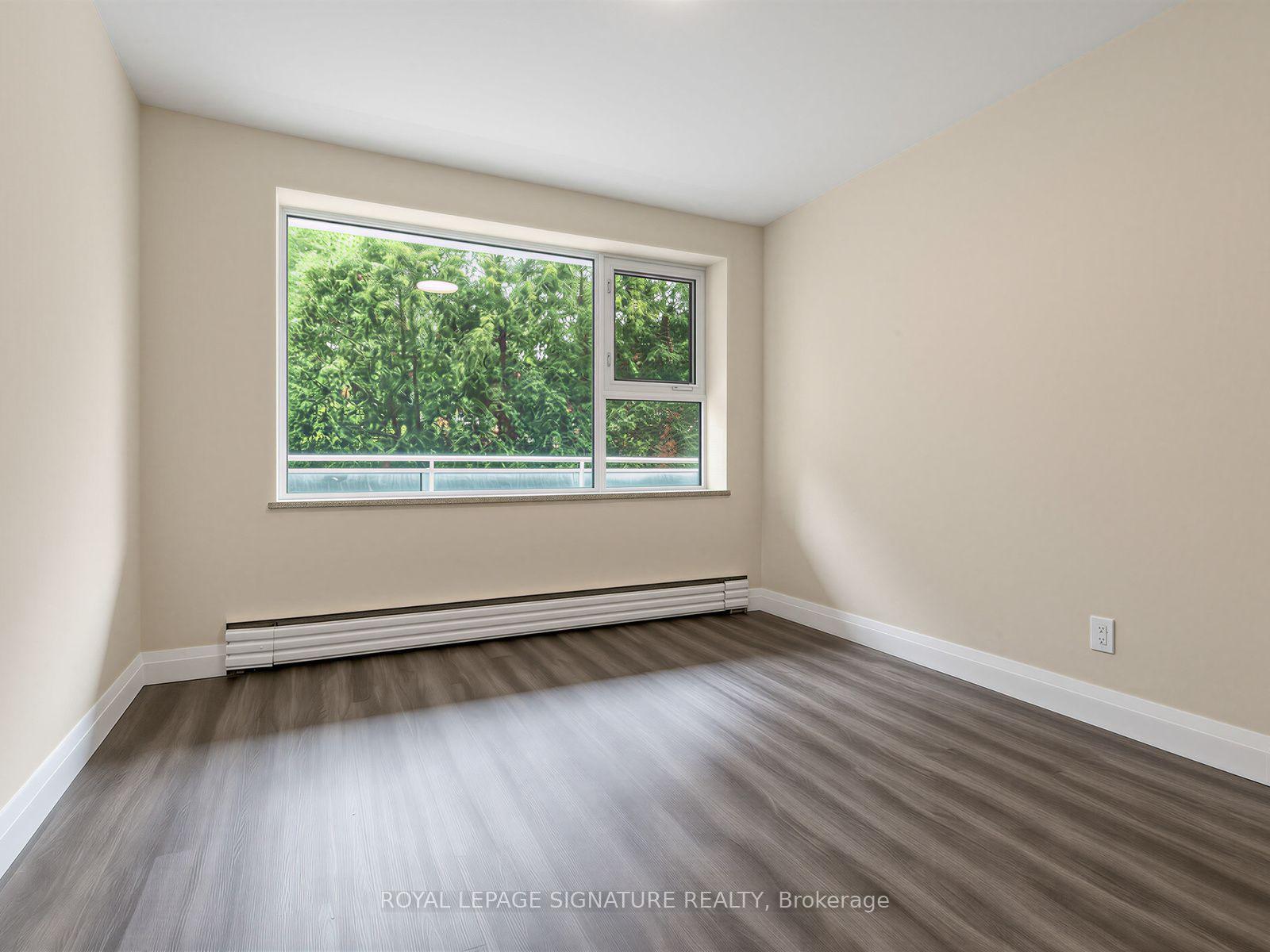 Photo 15 of Unit 106, 1901 Bayview Avenue, Toronto, Leaside — HOMEH