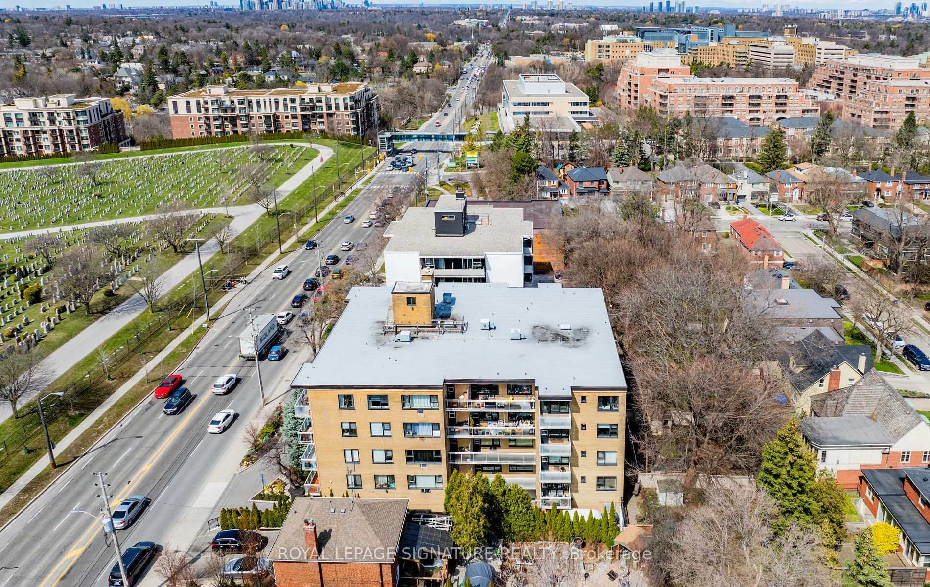 Photo 23 of Unit 106, 1901 Bayview Avenue, Toronto, Leaside — HOMEH