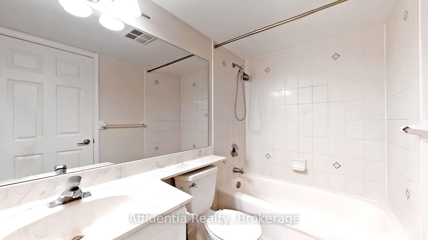 Photo 17 of Unit 3, 228 Queens Quay W, Toronto, Waterfront Communities — HOMEH