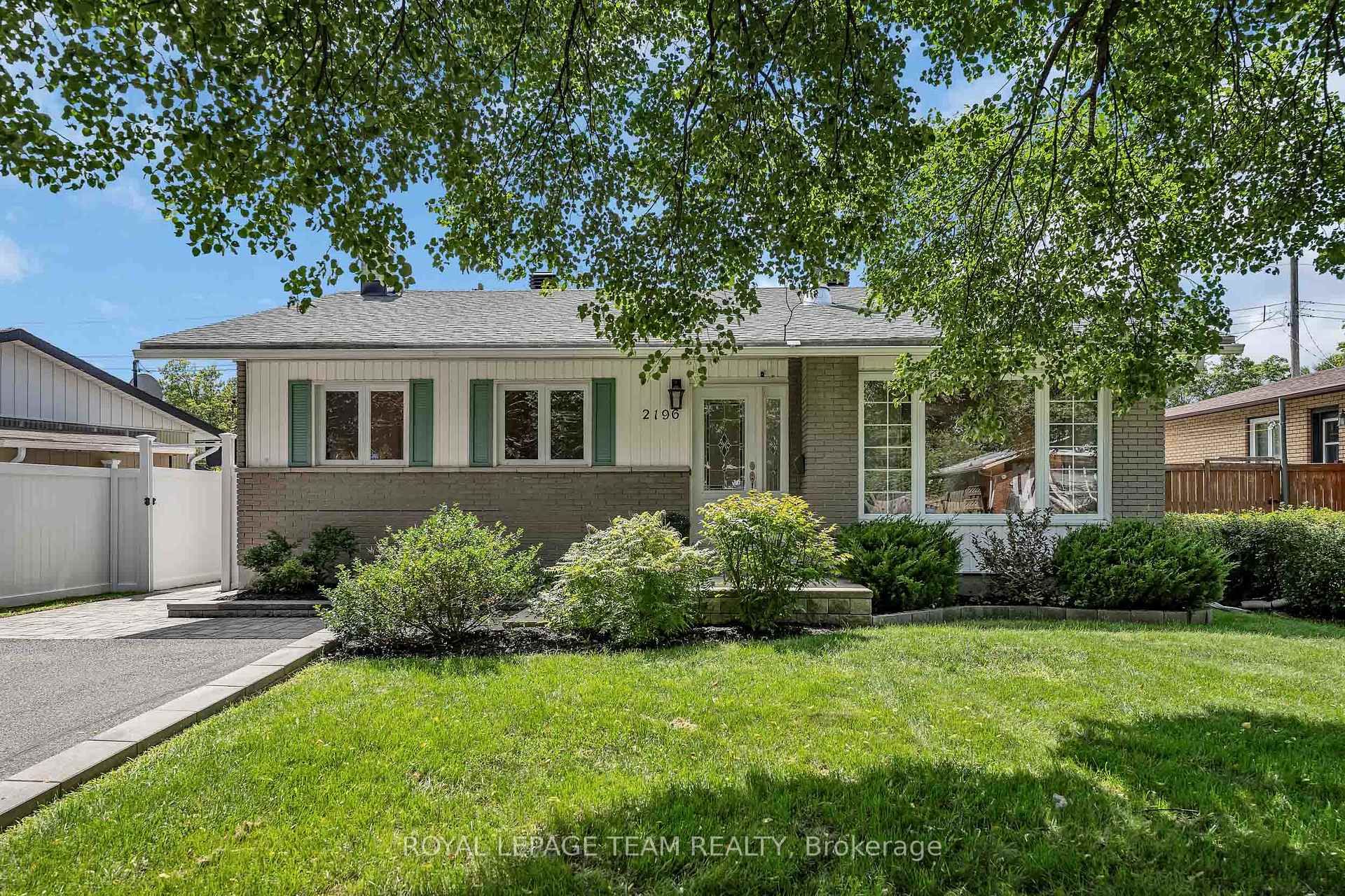 Photo 1 of 2196 Carnegie Street, Ottawa, Elmvale Acres/Urbandale — HOMEH