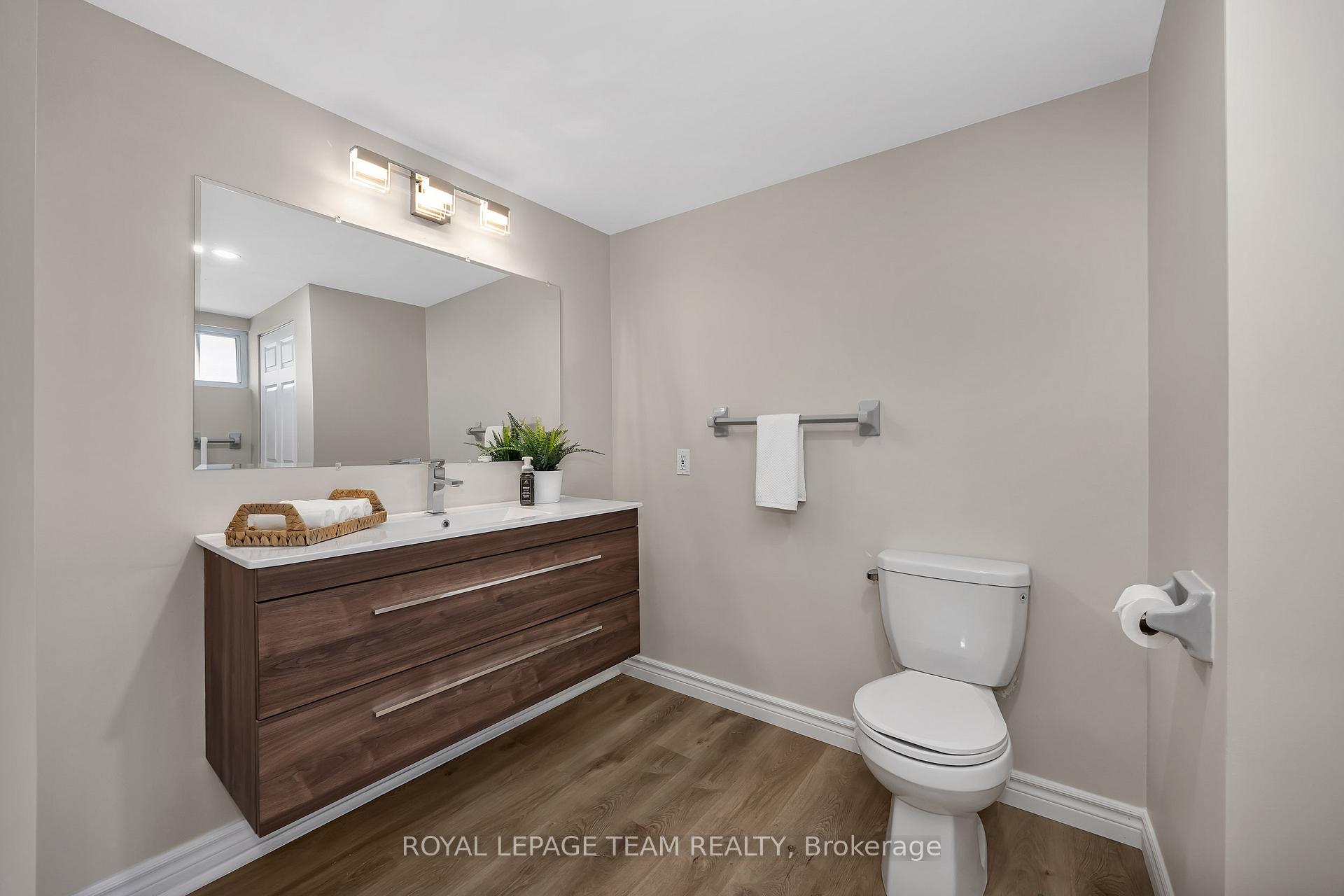 Photo 19 of 2196 Carnegie Street, Ottawa, Elmvale Acres/Urbandale — HOMEH