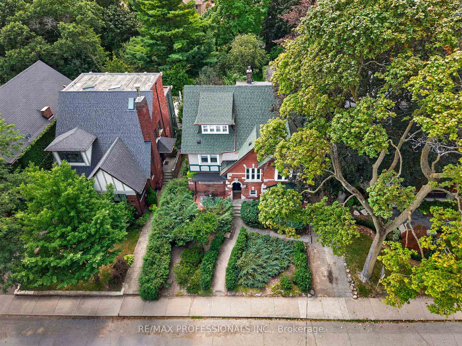 Photo 3 of 284 Indian Road, Toronto, High Park-Swansea — HOMEH