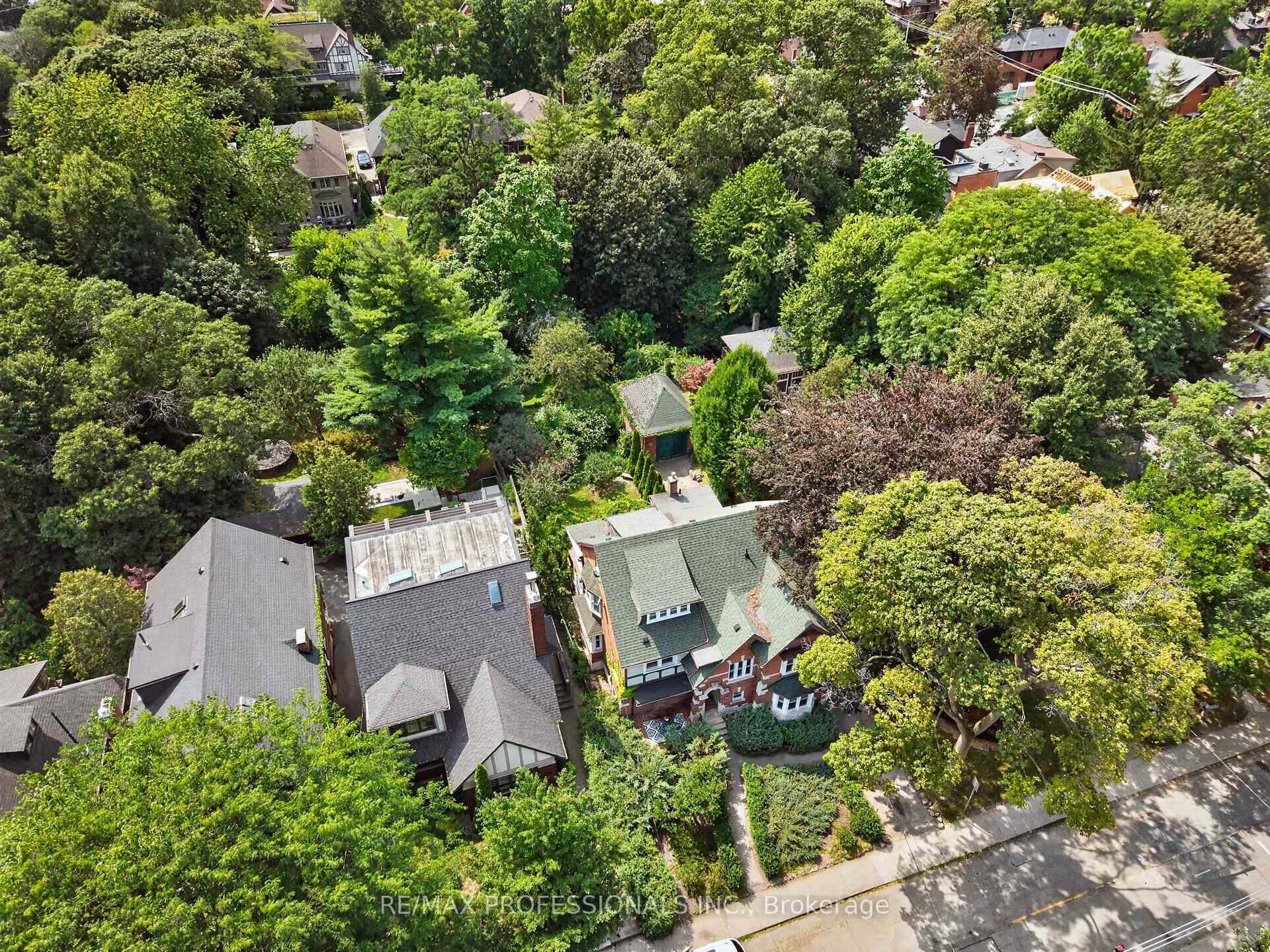 Photo 4 of 284 Indian Road, Toronto, High Park-Swansea — HOMEH