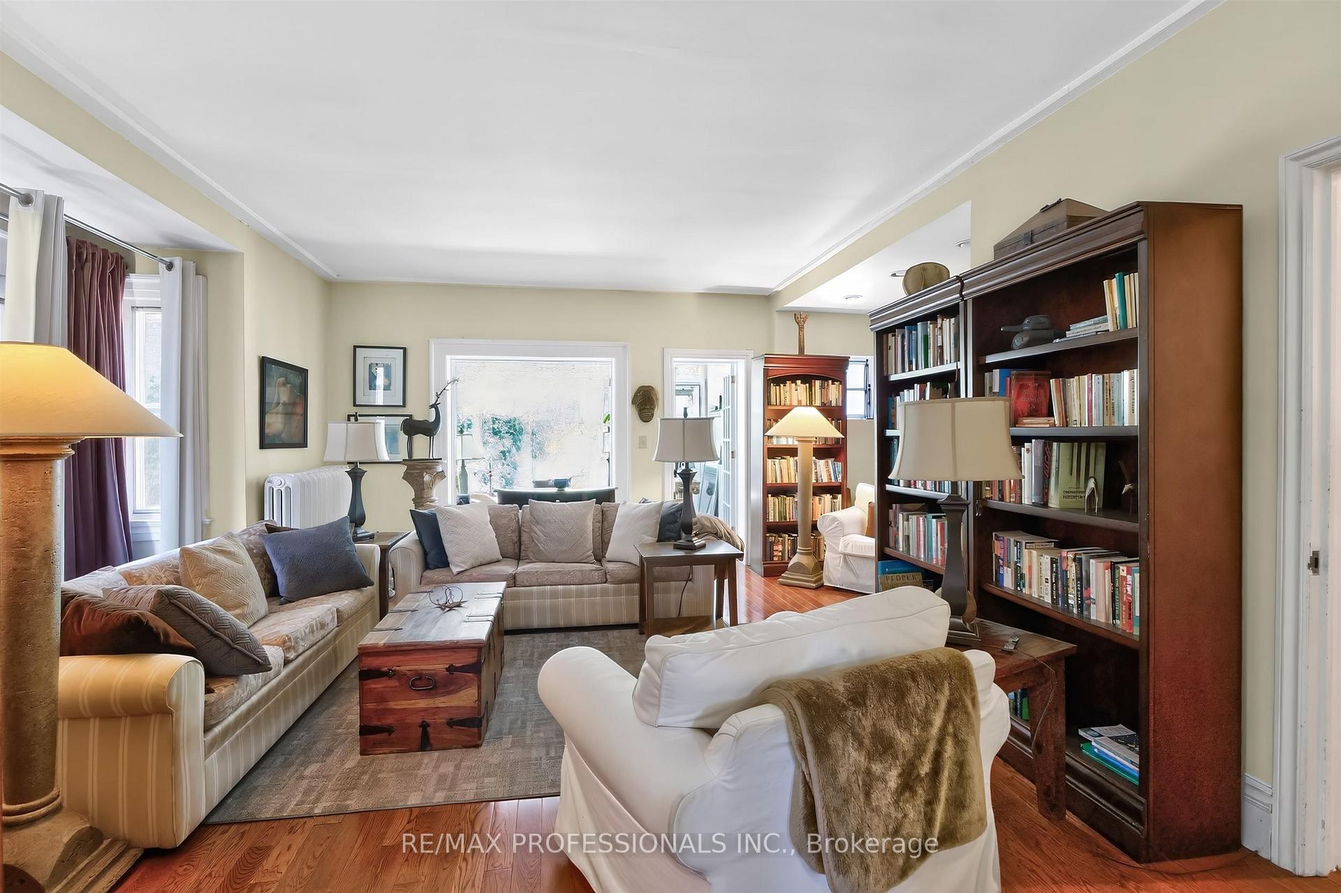 Photo 10 of 284 Indian Road, Toronto, High Park-Swansea — HOMEH