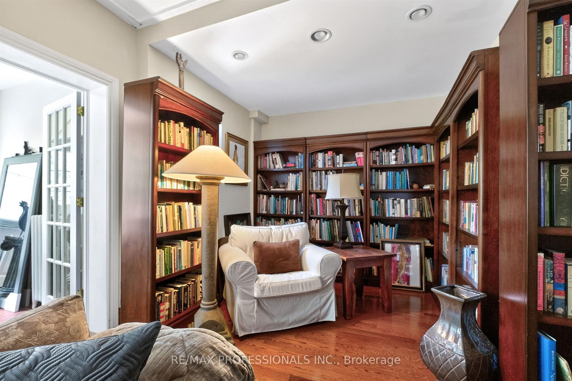 Photo 12 of 284 Indian Road, Toronto, High Park-Swansea — HOMEH