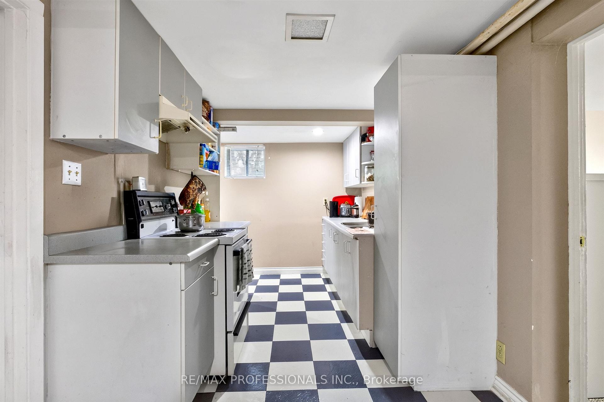 Photo 40 of 284 Indian Road, Toronto, High Park-Swansea — HOMEH