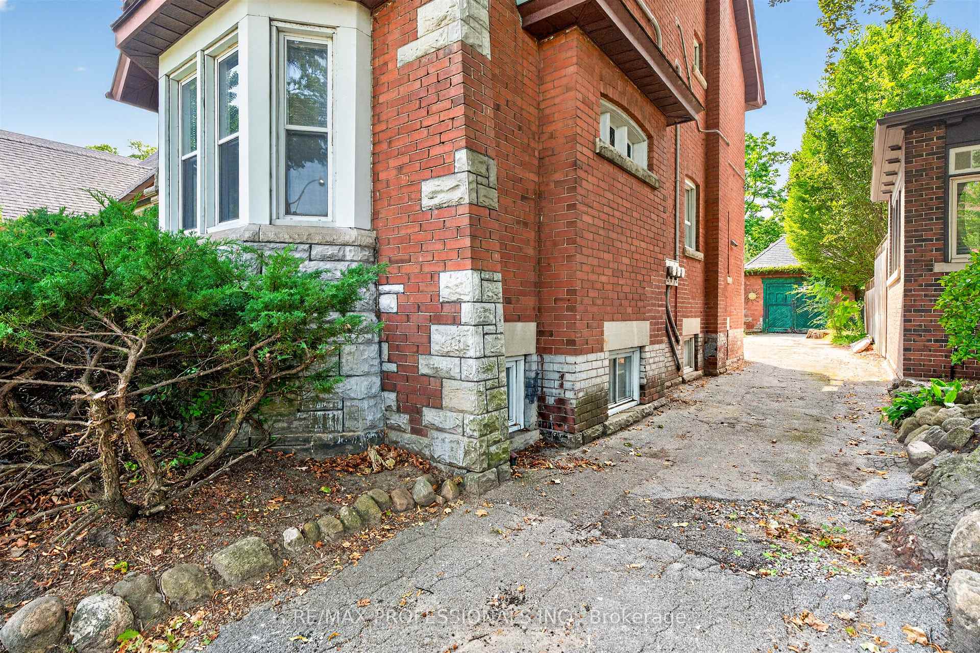 Photo 45 of 284 Indian Road, Toronto, High Park-Swansea — HOMEH