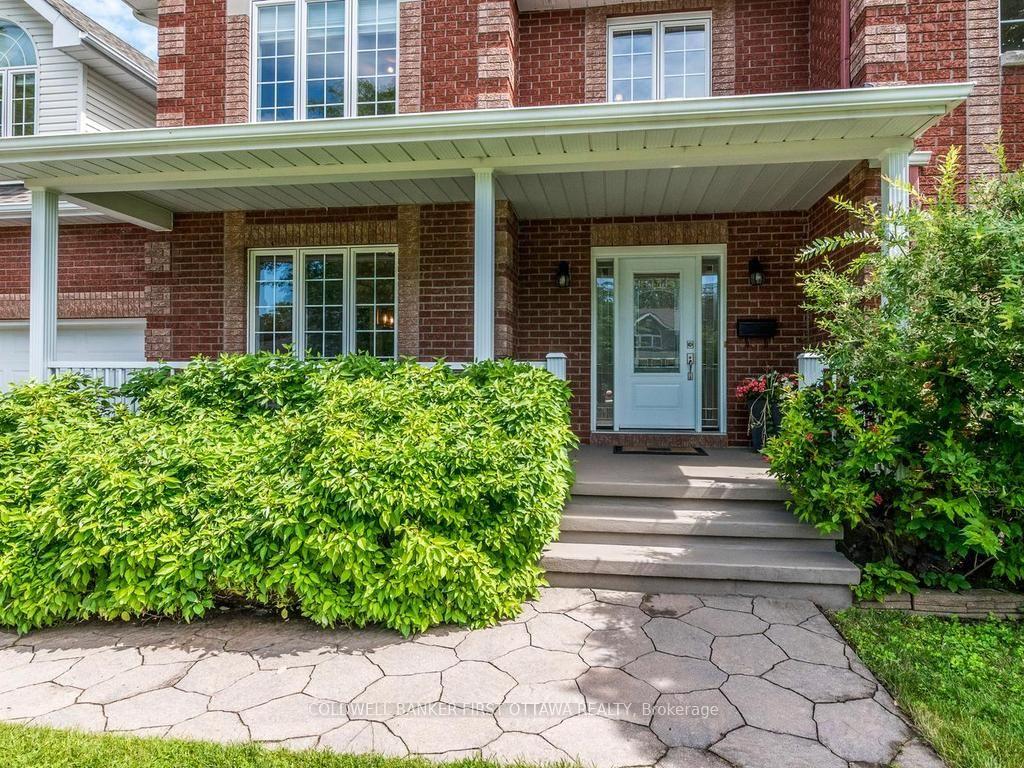 Photo 2 of 5 Hearn Crescent, Ottawa, Stittsville (South) — HOMEH