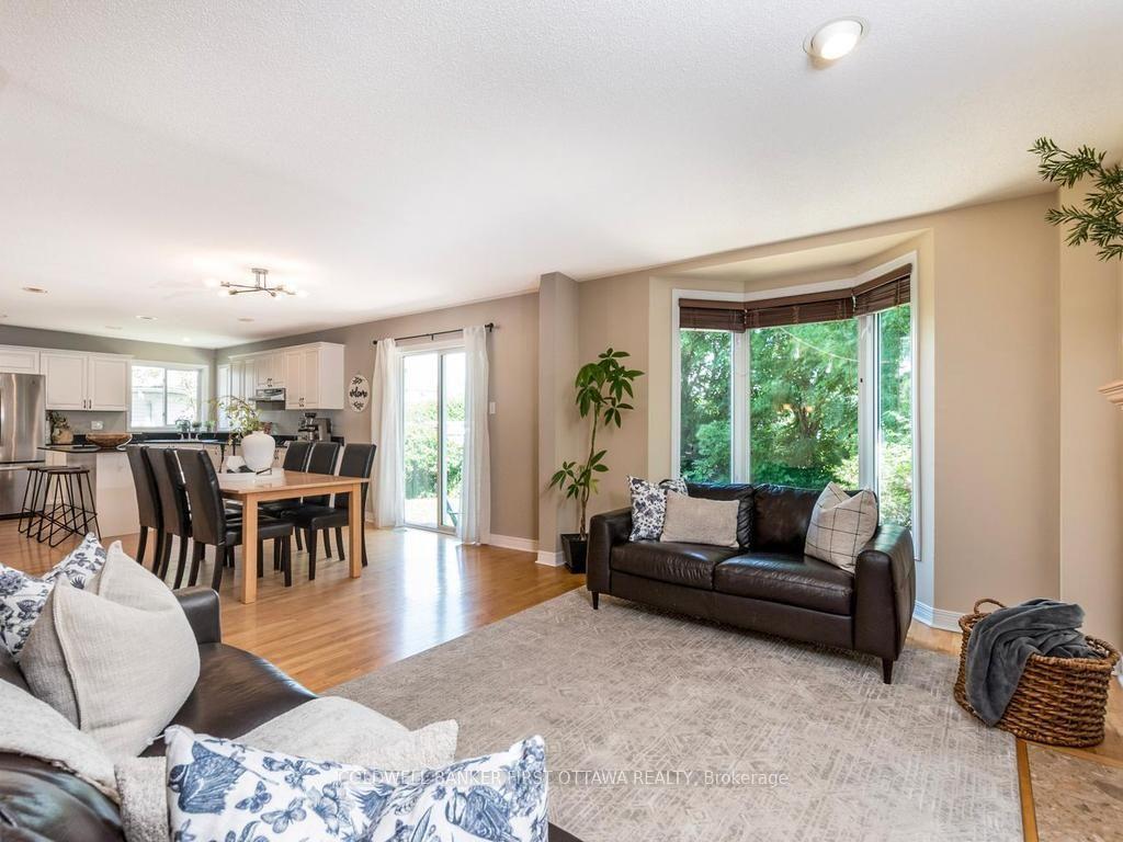 Photo 12 of 5 Hearn Crescent, Ottawa, Stittsville (South) — HOMEH