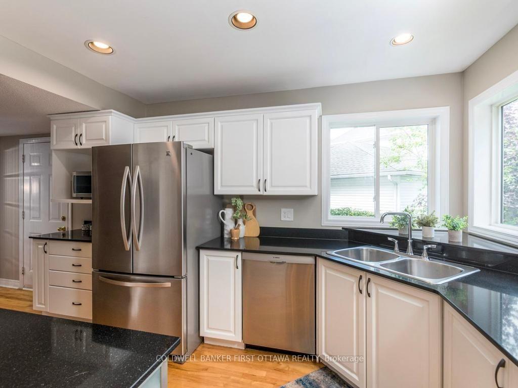 Photo 17 of 5 Hearn Crescent, Ottawa, Stittsville (South) — HOMEH