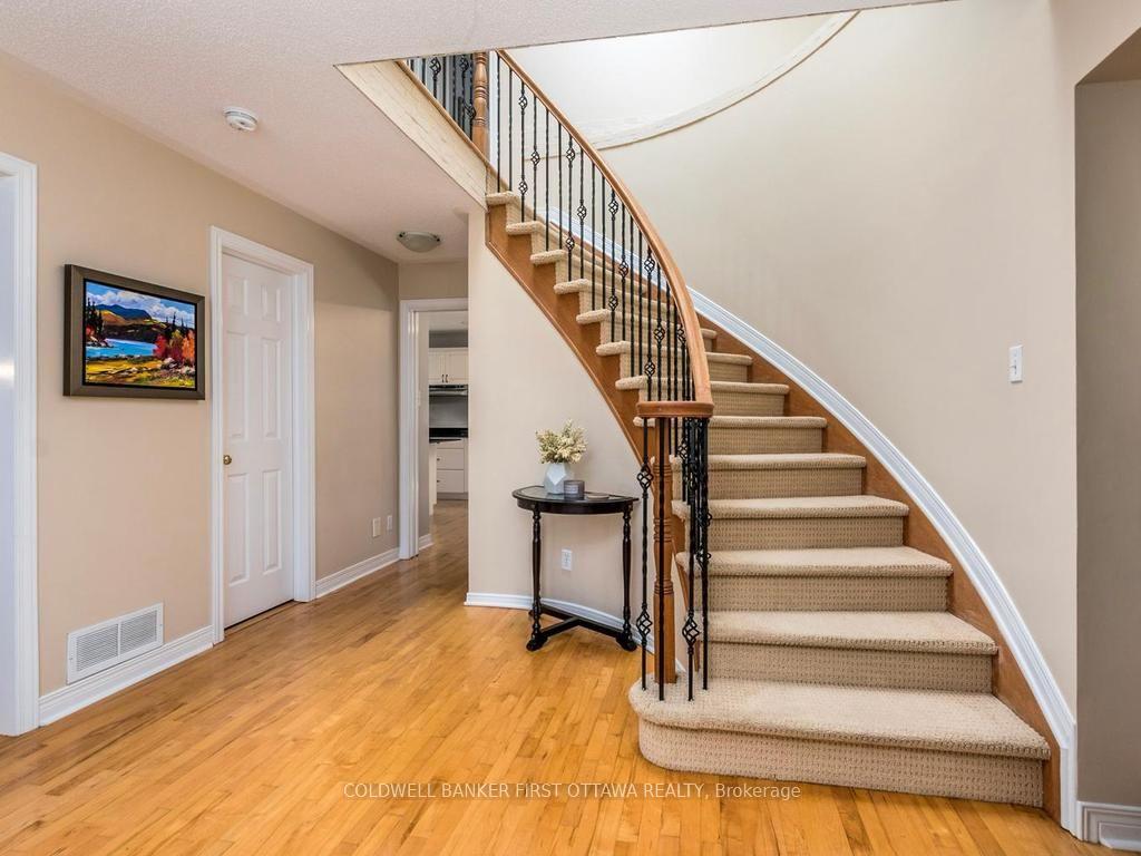 Photo 21 of 5 Hearn Crescent, Ottawa, Stittsville (South) — HOMEH