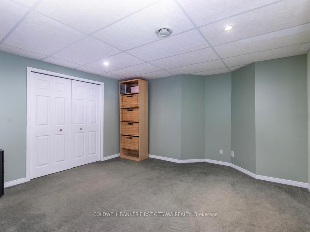 Photo 38 of 5 Hearn Crescent, Ottawa, Stittsville (South) — HOMEH
