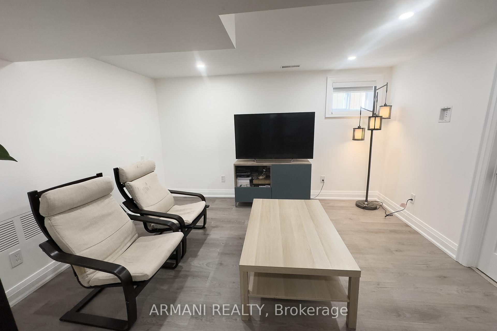 Photo 15 of Unit Basement, 97 Cuffley Crescent N, North York, Downsview-Roding-CFB — HOMEH