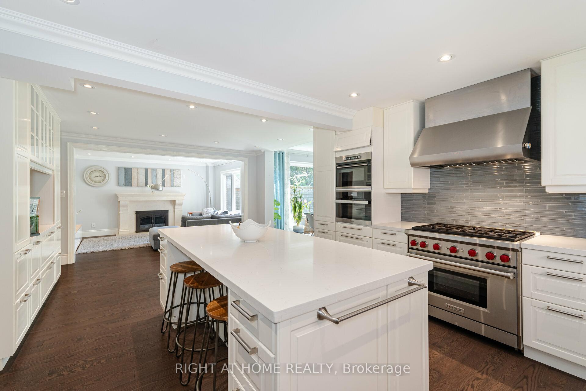 Photo 9 of 19 Talgarth Road, Etobicoke, Eringate-Centennial-West Deane — HOMEH