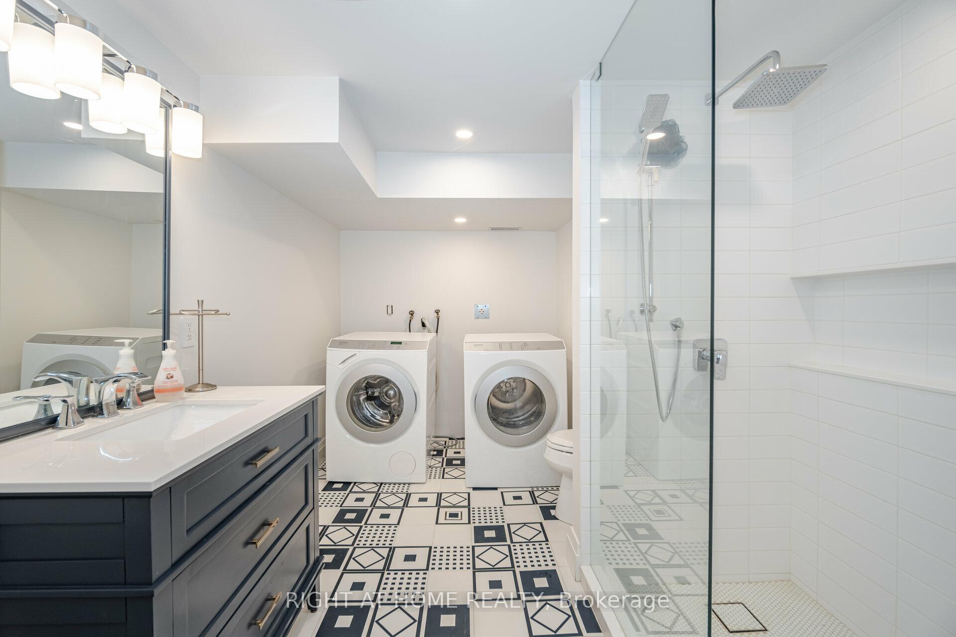 Photo 33 of 19 Talgarth Road, Etobicoke, Eringate-Centennial-West Deane — HOMEH