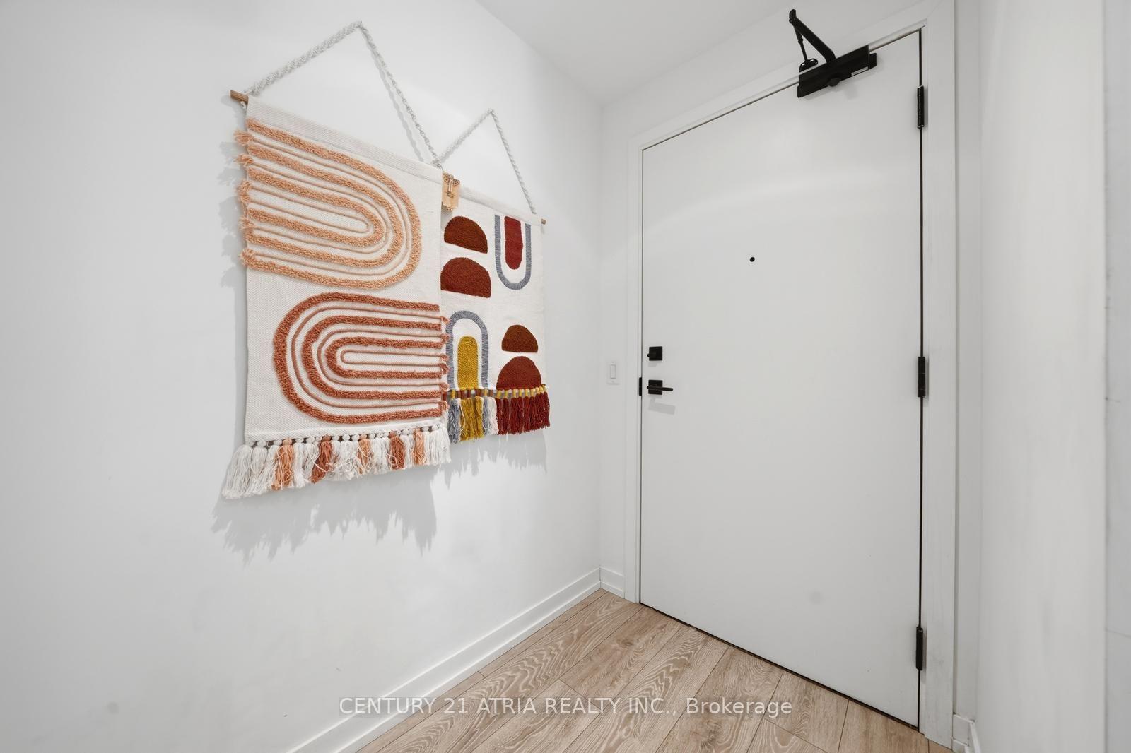 Photo 3 of Unit 1502, 55 Mercer Street, Toronto, Waterfront Communities — HOMEH