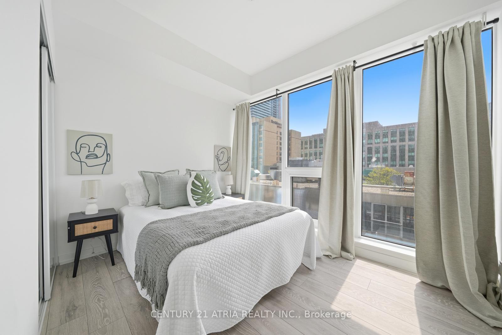 Photo 19 of Unit 1502, 55 Mercer Street, Toronto, Waterfront Communities — HOMEH