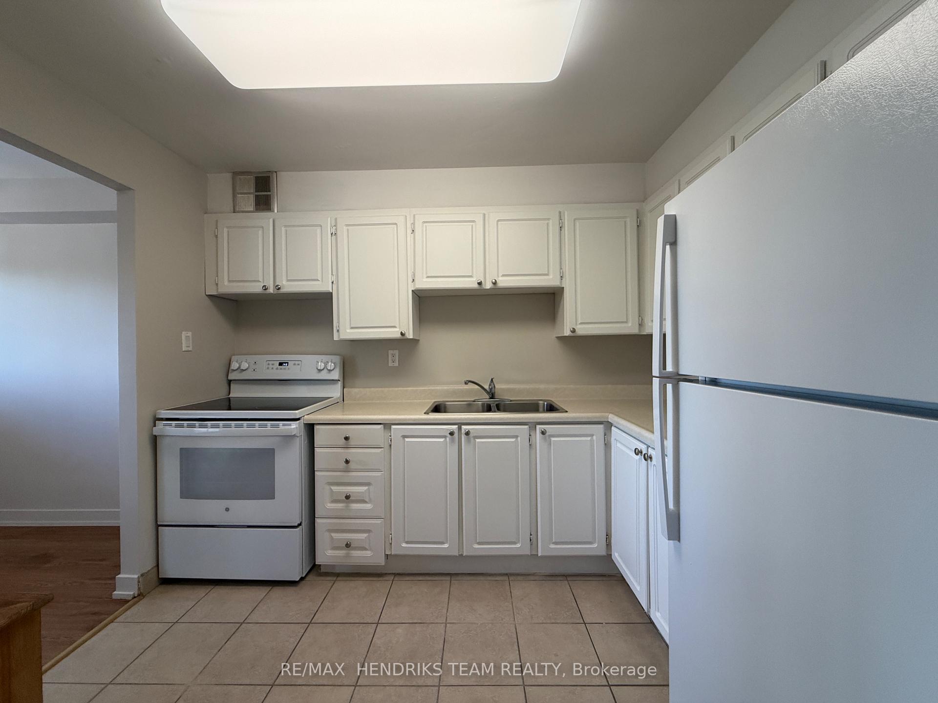 Photo 2 of Unit 508, 4982 Chrysler Avenue, Niagara Falls, Downtown — HOMEH