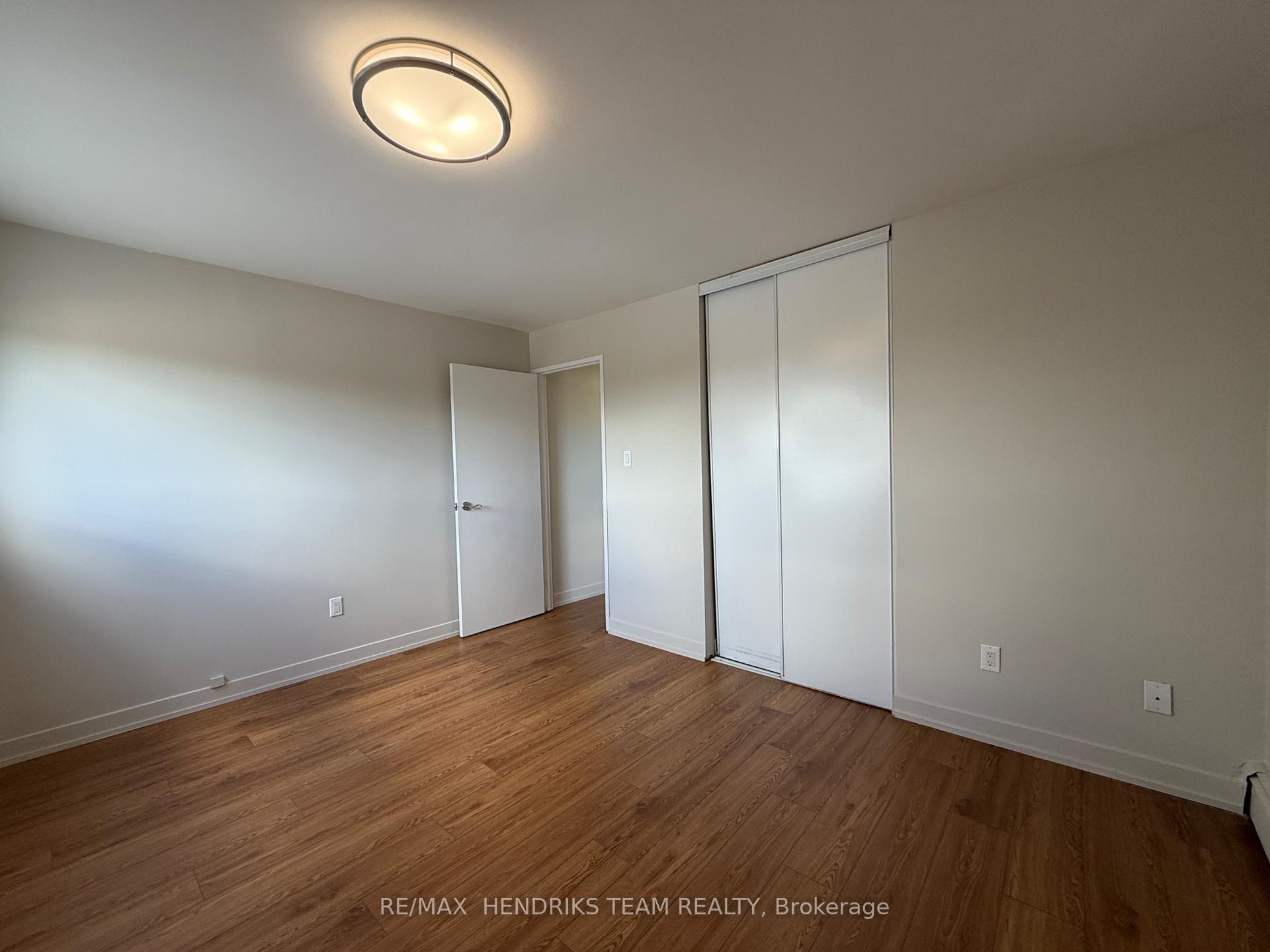 Photo 6 of Unit 508, 4982 Chrysler Avenue, Niagara Falls, Downtown — HOMEH