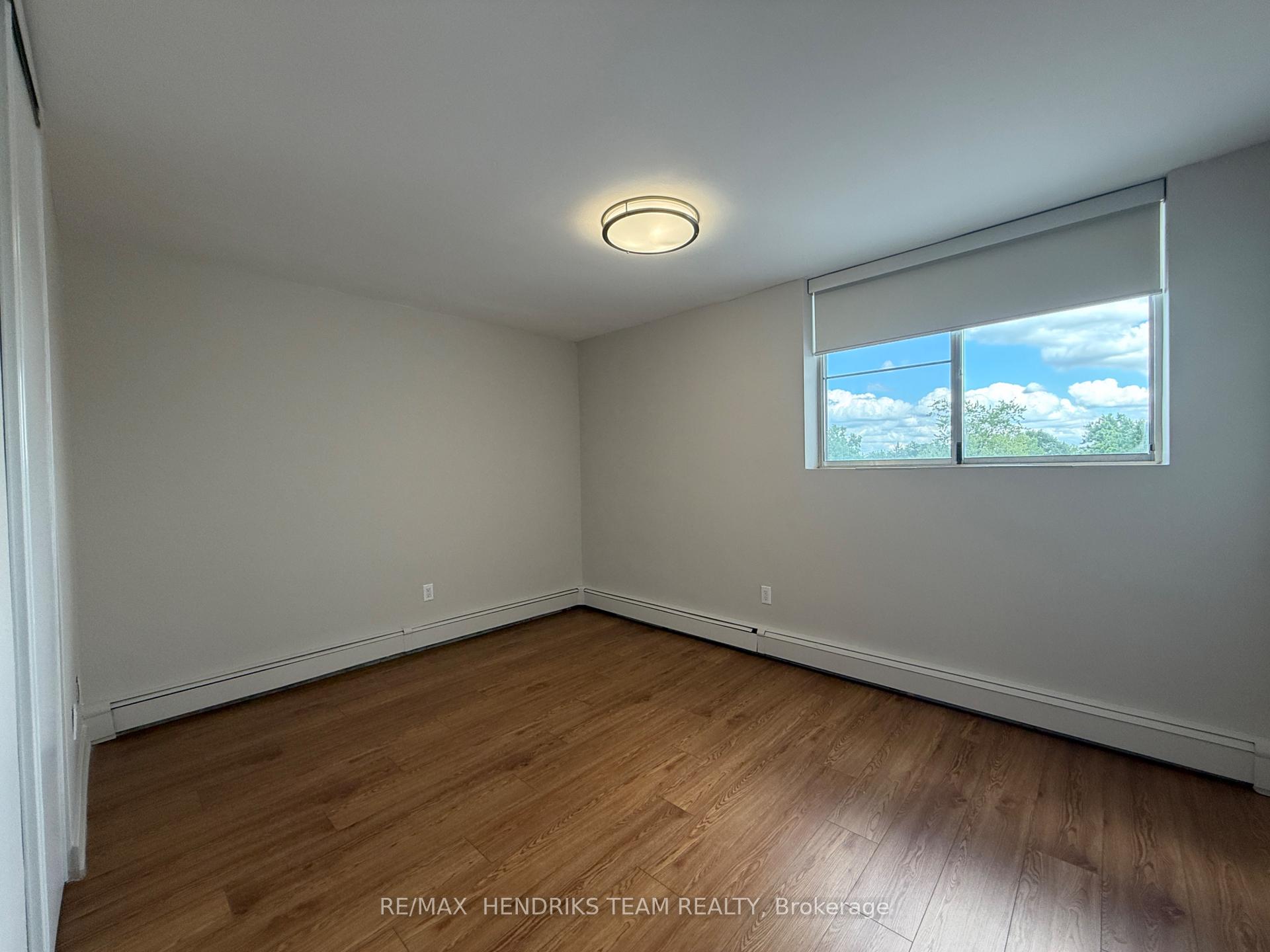 Photo 8 of Unit 508, 4982 Chrysler Avenue, Niagara Falls, Downtown — HOMEH