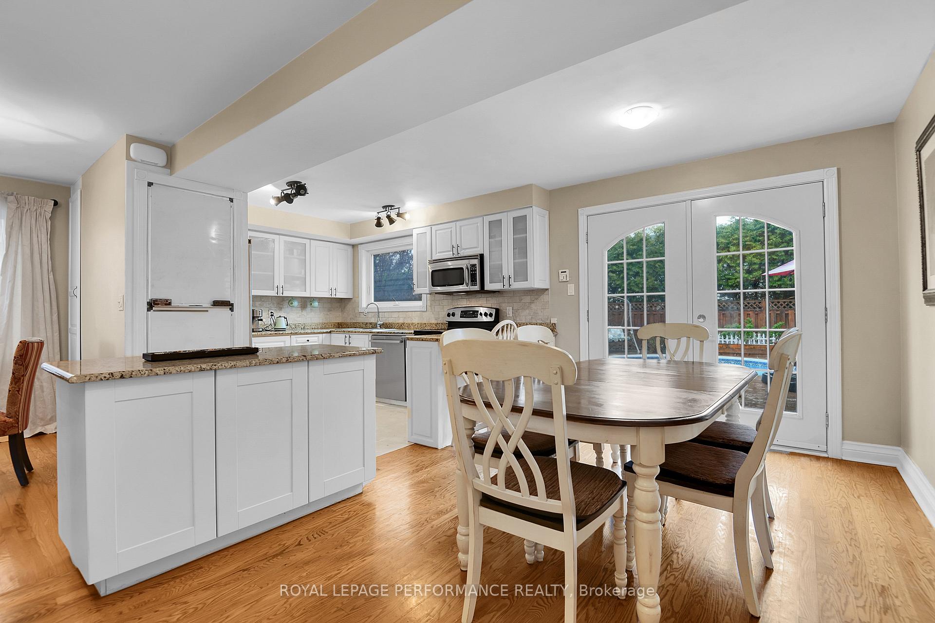 Photo 15 of 1841 Beattie Avenue, Ottawa, Playfair Park — HOMEH