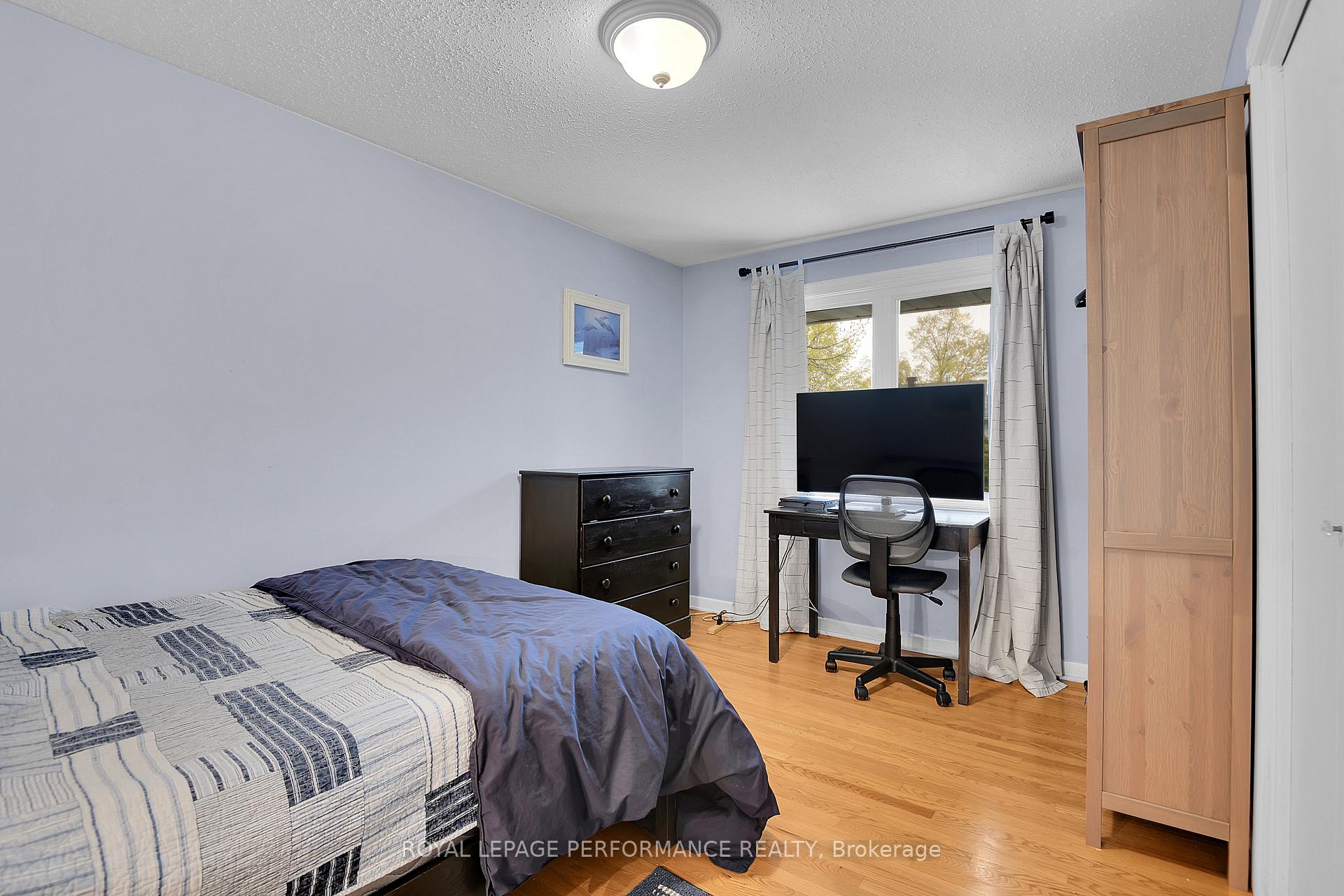 Photo 24 of 1841 Beattie Avenue, Ottawa, Playfair Park — HOMEH