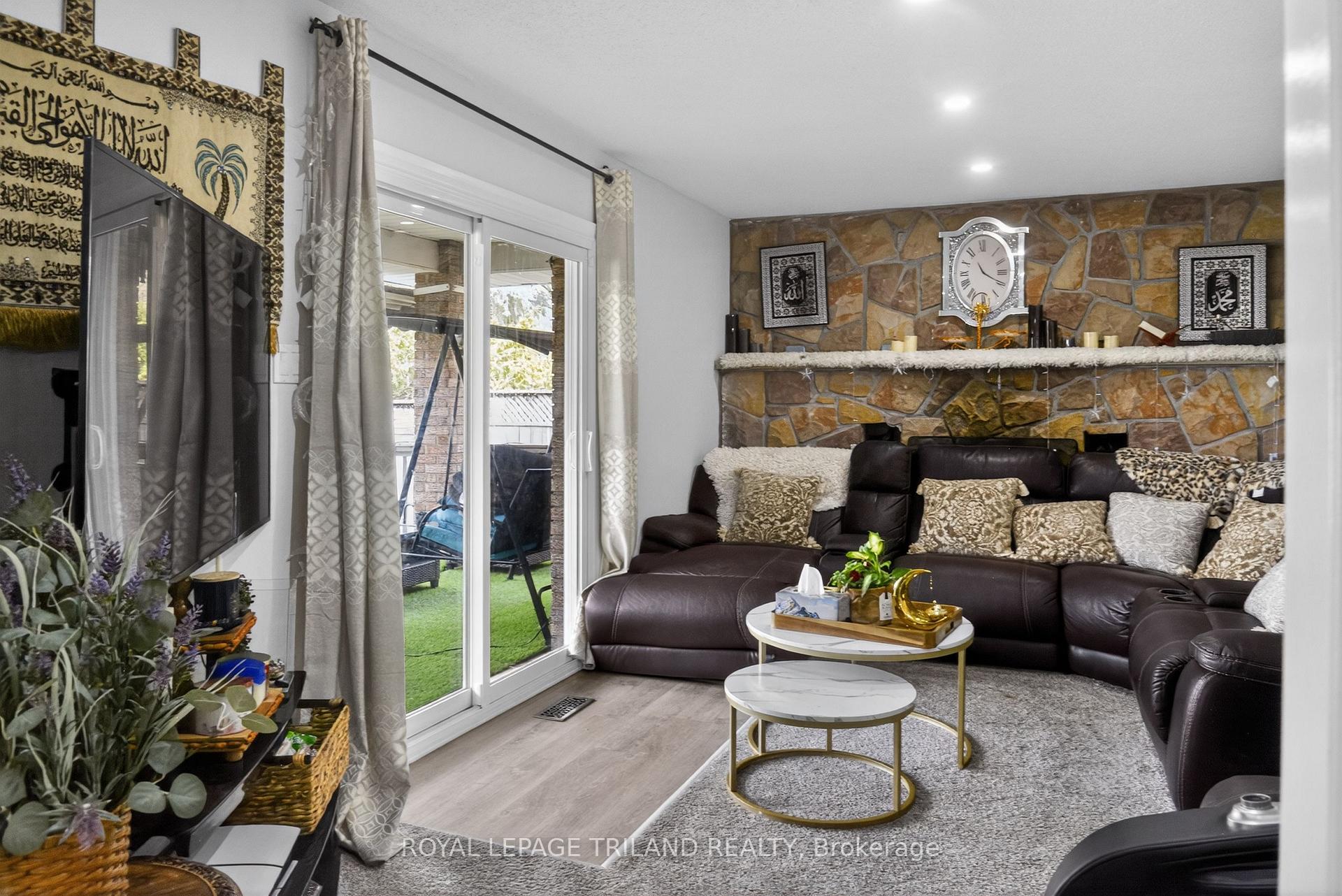 Photo 12 of 112 Clarendon Crescent, London, South P — HOMEH