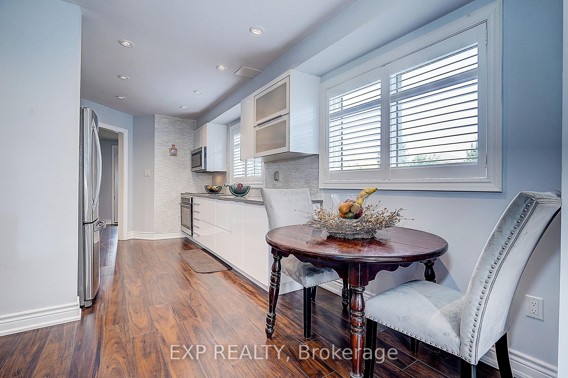 Photo 13 of 626 Walpole Crescent, Newmarket, Stonehaven-Wyndham — HOMEH
