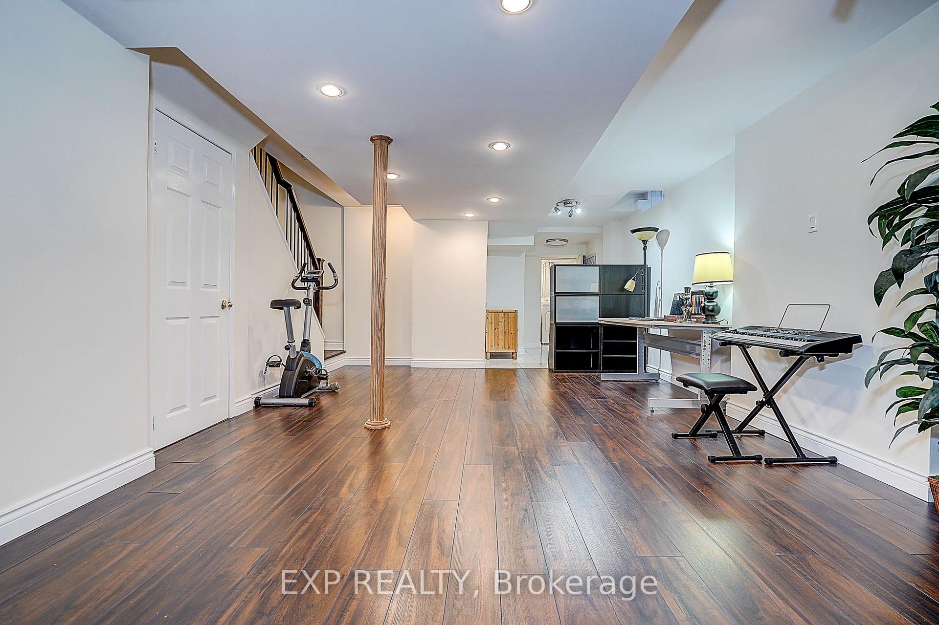 Photo 26 of 626 Walpole Crescent, Newmarket, Stonehaven-Wyndham — HOMEH