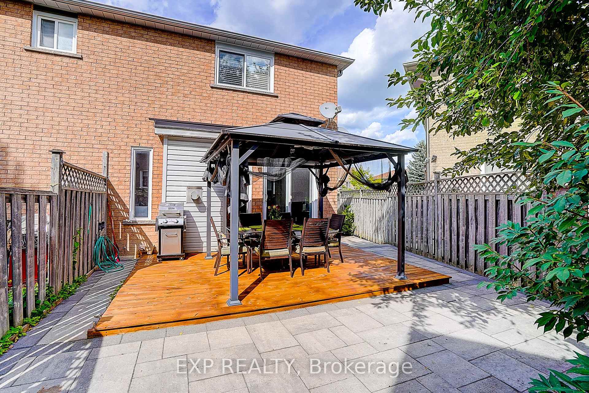Photo 33 of 626 Walpole Crescent, Newmarket, Stonehaven-Wyndham — HOMEH
